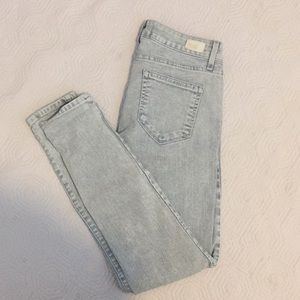 light wash paige skinny jeans
